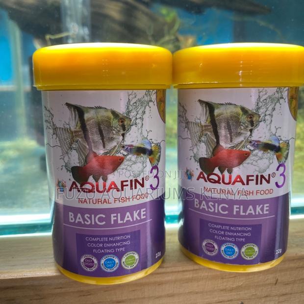 Pure Nutrition for Fish – Aquafin 3 Natural Flakes