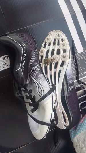 Mutumba Running Spikes