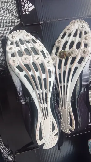 Mutumba Running Spikes