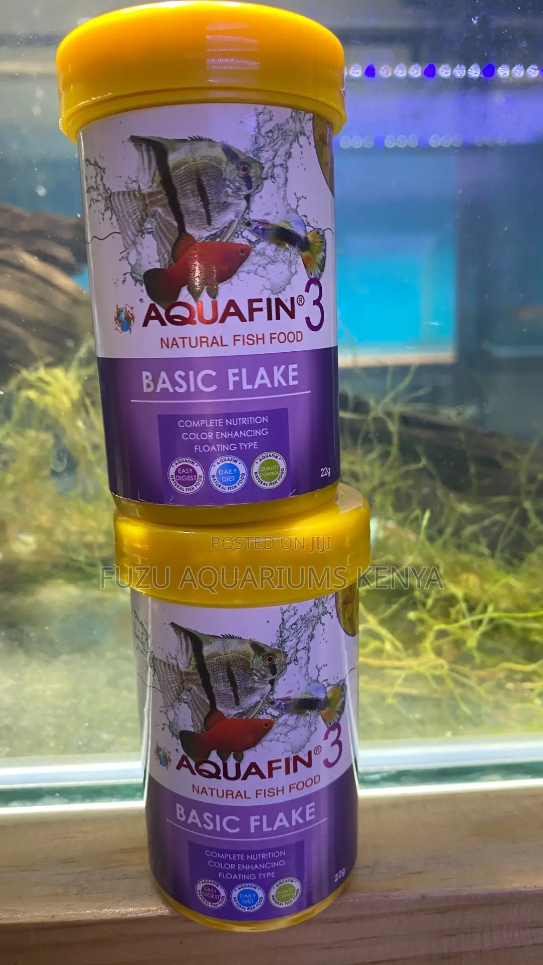 Aquafin 22g Natural Fish Flakes – Easy Feeding Small Tanks