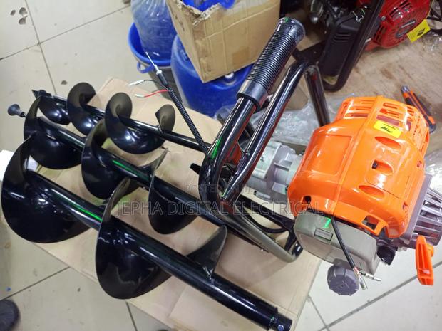 Manual Earth Auger - main view