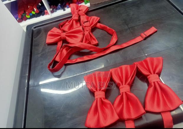 Red Single Bowties - main view