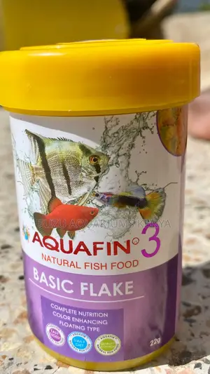 Aquafin Natural Fish Flakes – Easy Daily Feeding