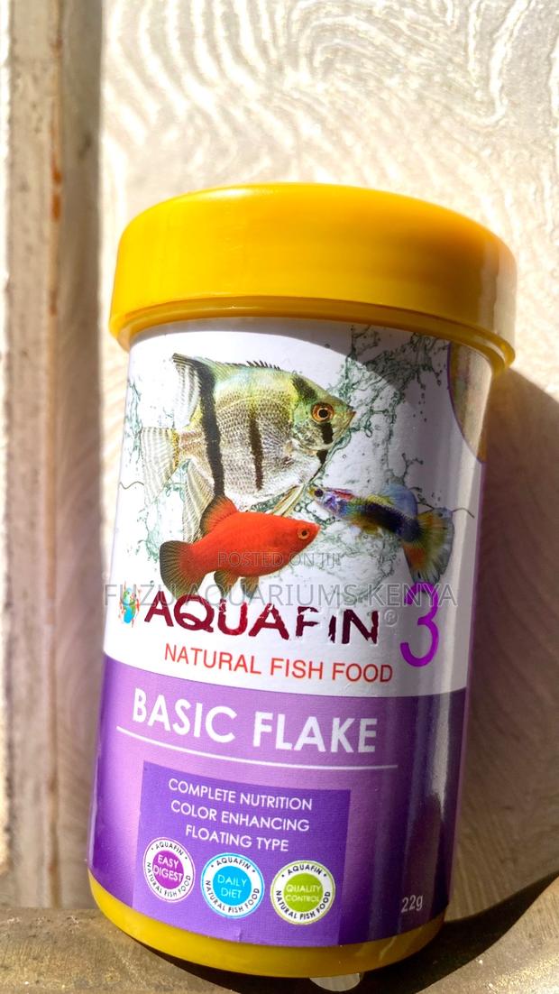Basic Flakes, Aquafin 3 Floating Type Fish Food - main view
