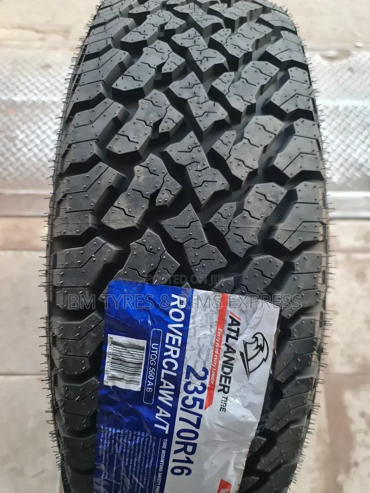 235 /70 R16 Atlander Tyres (All Terrain) Thailand.