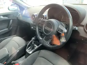 Audi A1 8X 3dr 1.0 TFSI 82 Base 2018 Off white