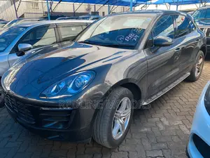Porsche Macan Base 2018 Gray