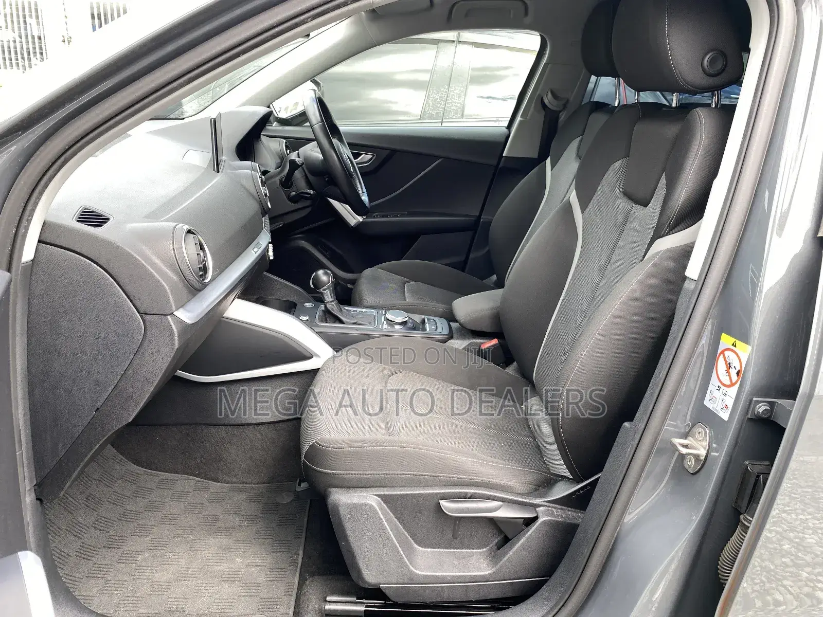 Audi Q2 2018 Gray
