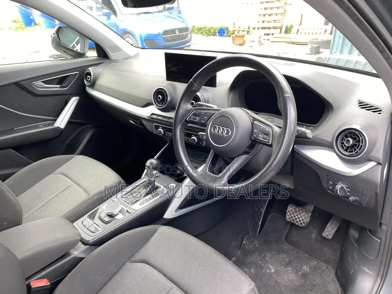 Audi Q2 2018 Gray