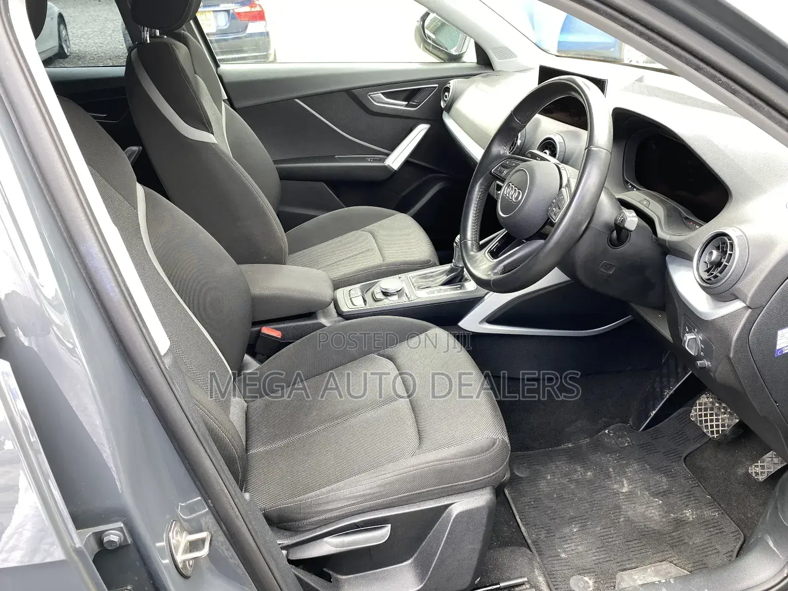 Audi Q2 2018 Gray