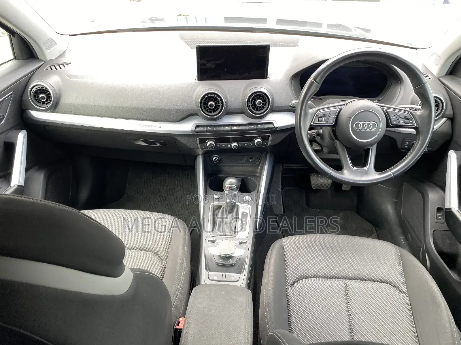 Audi Q2 2018 Gray