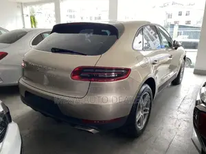 Porsche Macan 2018 Brown