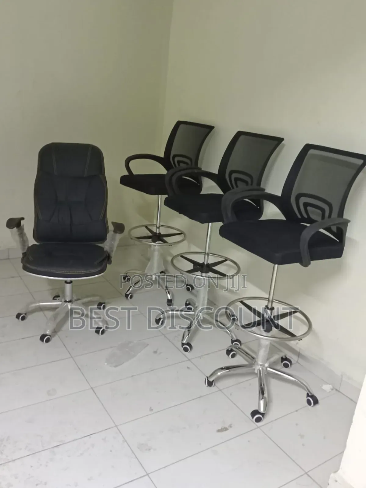 High Counter Mesh Chair