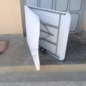 Foldable Plastic Table