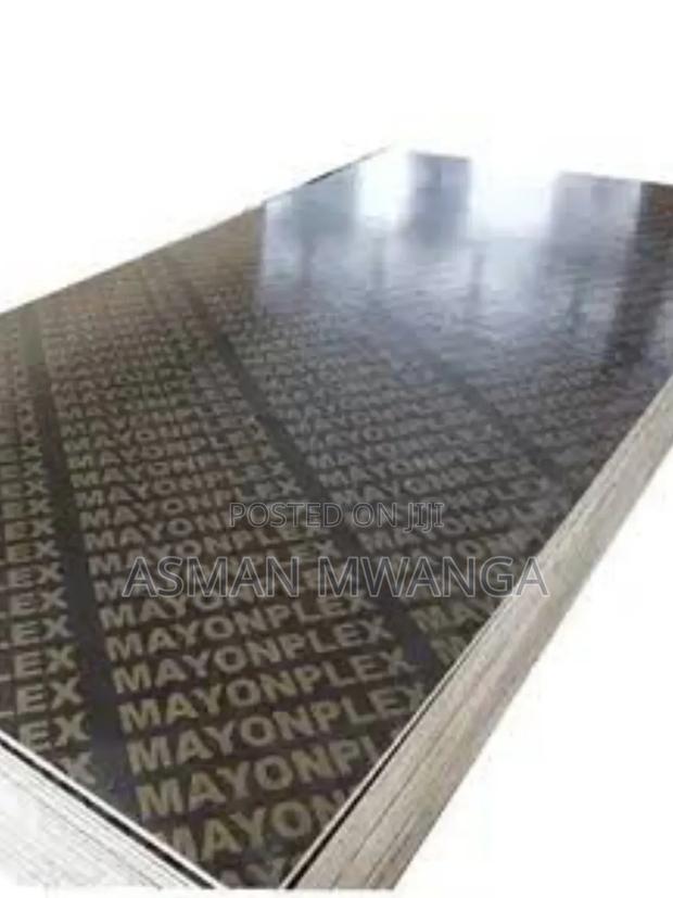Construction Plyboard 4ft by 8ft Thickness 18mm