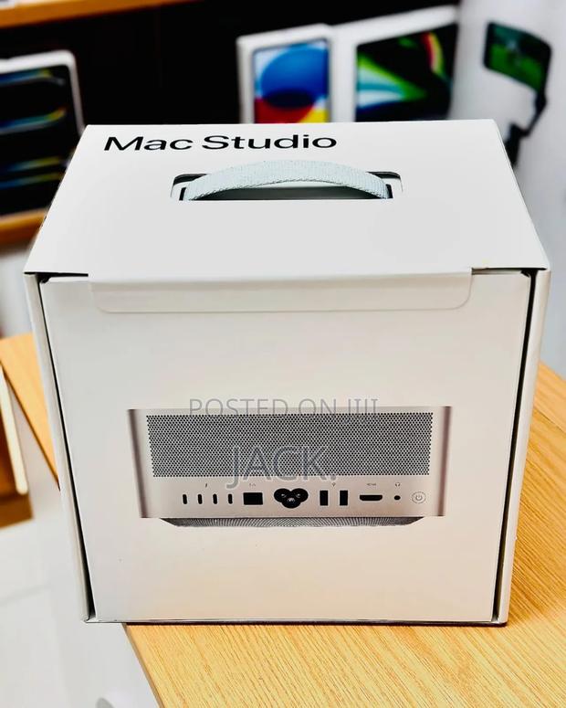 New Desktop Computer Apple Mac Studio 64GB Apple M1 SSD 1T - thumbnail 3