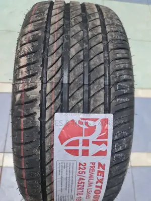 225 /45 R18 Zextour Tyres (Ls665).