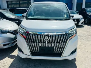 Toyota Esquire 2018 White
