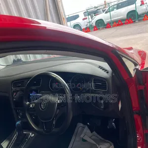 Volkswagen Golf Variant 2018 Red