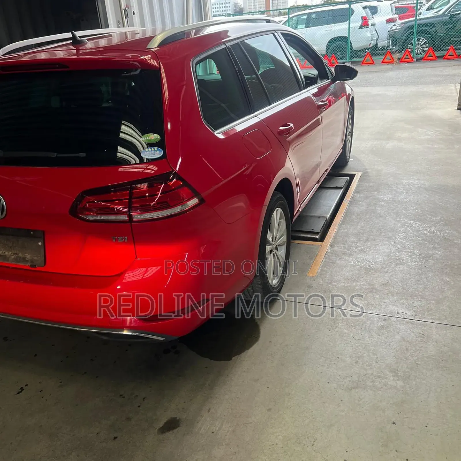 Volkswagen Golf Variant 2018 Red