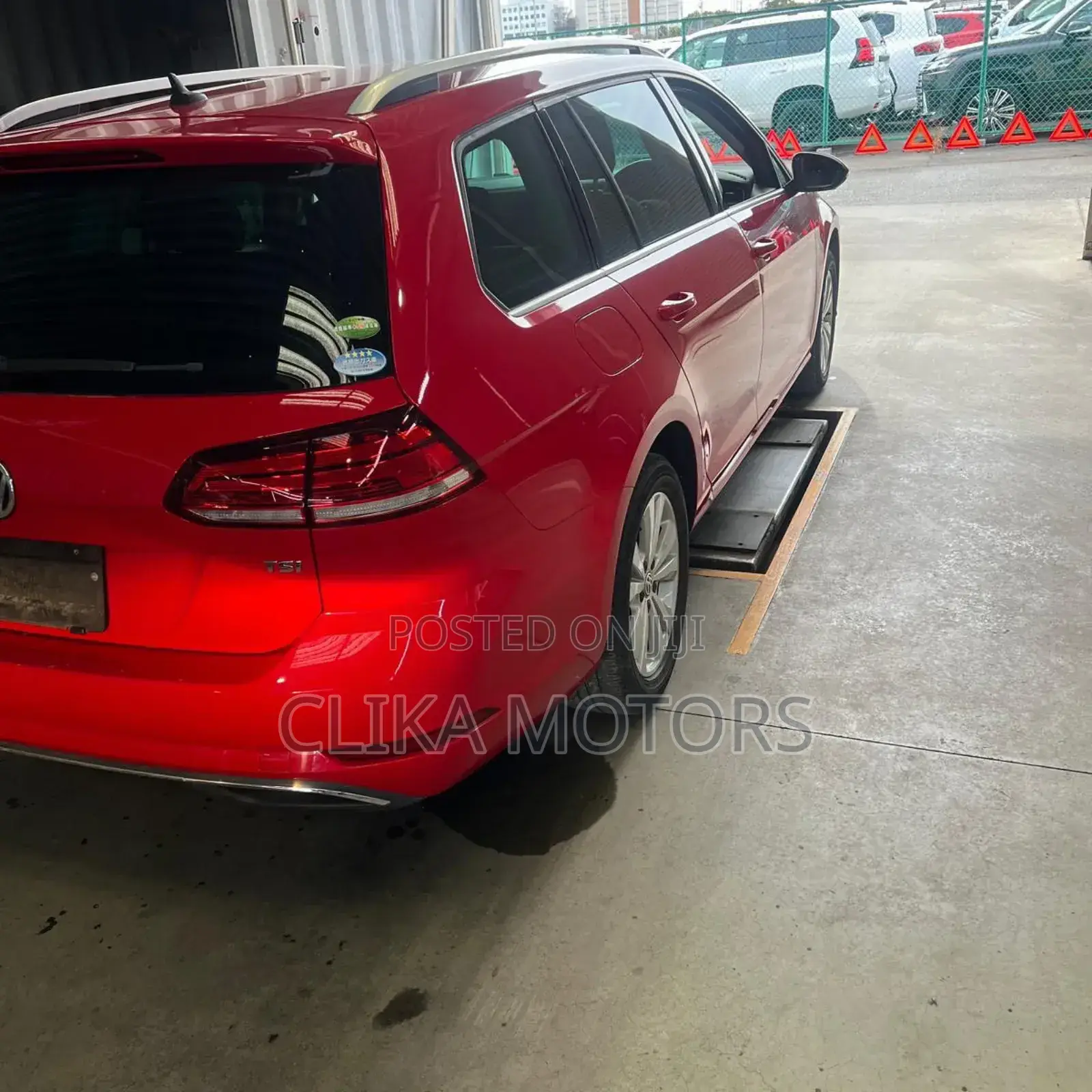 Volkswagen Golf Variant 2018 Red