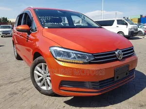 Volkswagen Touran 2018 Orange