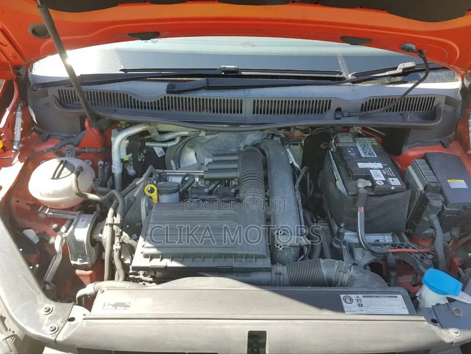 Volkswagen Touran 2018 Orange