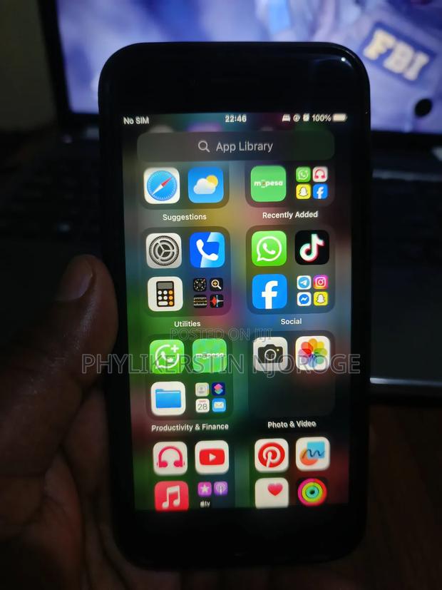 Apple iPhone 8 256 GB Gray - main view