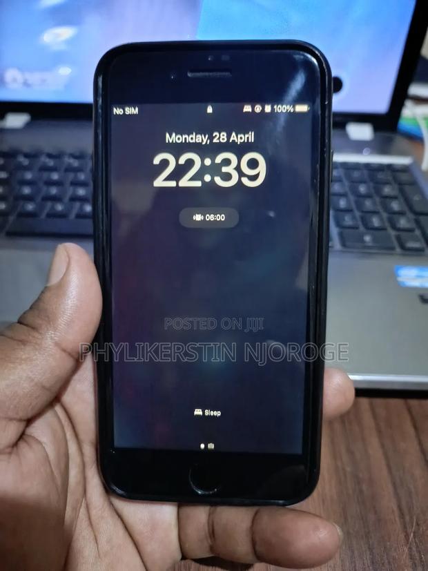 Apple iPhone 8 256 GB Gray - thumbnail 12