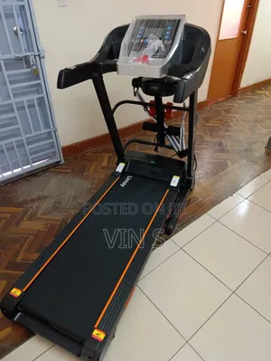 Treadmill+ Treadmíll,Treadmïll;Tréadmill Trêadmill}Treádmill