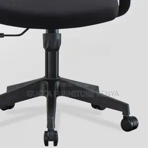 Office Chair:Wheeled Armrest Ergonomic Design Office Chair