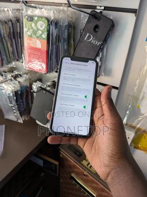 Apple iPhone 11 128 GB Black - main view