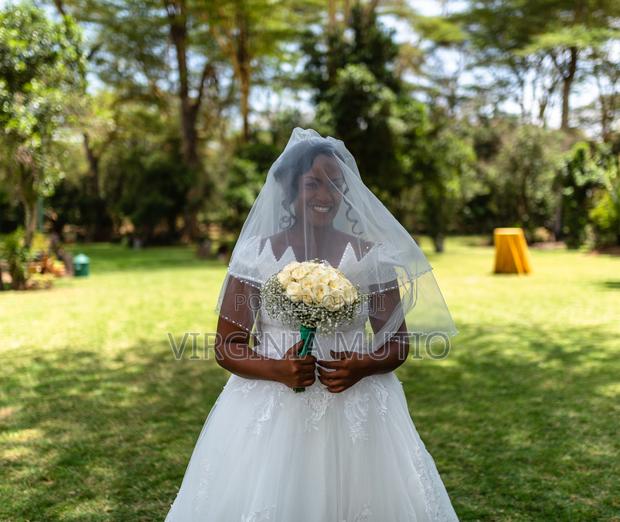 Lovely Wedding Gown - thumbnail 4