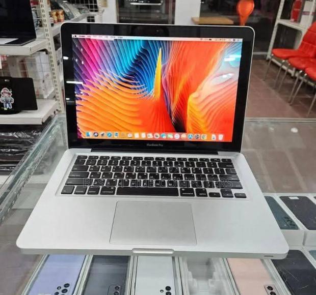 Laptop Apple MacBook Pro 2011 8GB Intel Core i7 SSD 500GB - thumbnail 3