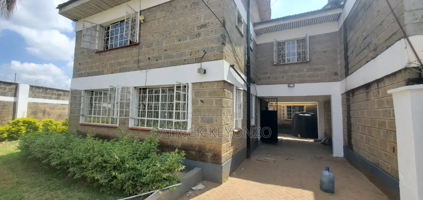 3bdrm Maisonette in Lavington West for rent