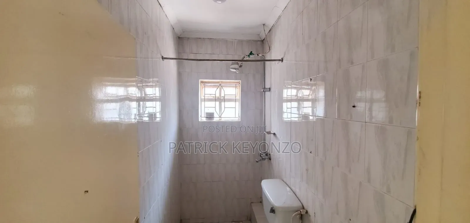 3bdrm Maisonette in Lavington West for rent