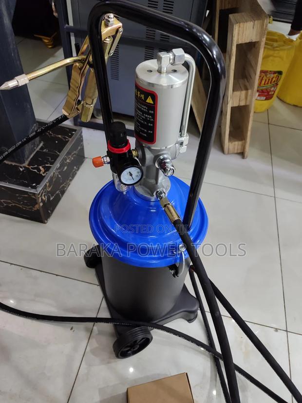 Greasing Bucket - thumbnail 3