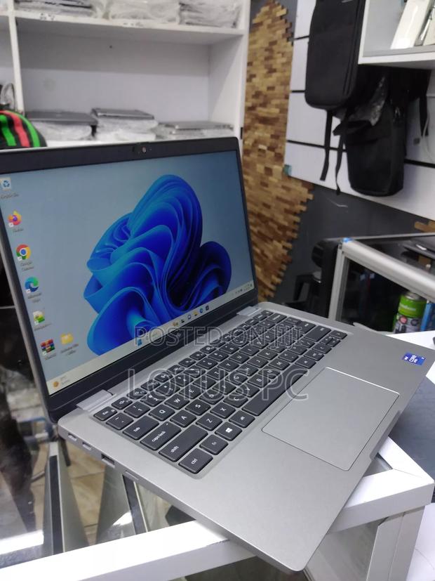 Laptop Dell Latitude 5320 16GB Intel Core I7 SSD 512GB