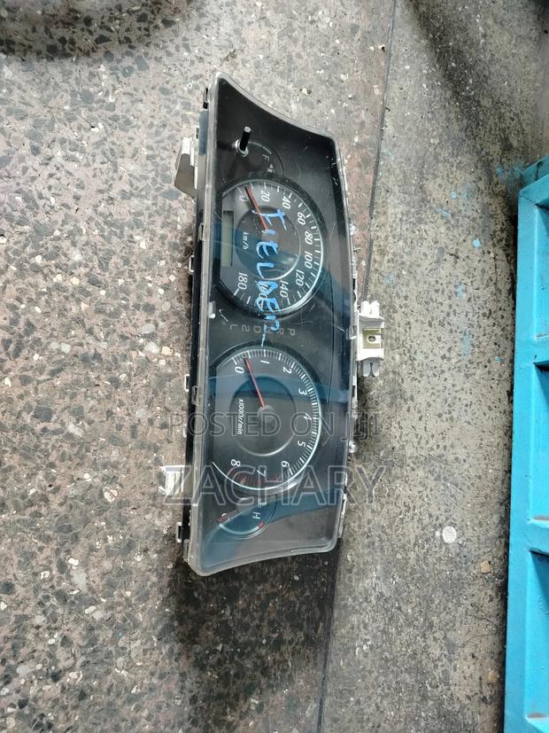 Corolla Fielder Clock - main view
