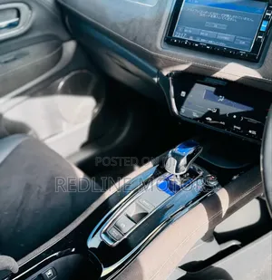 Honda Vezel 2018 Red