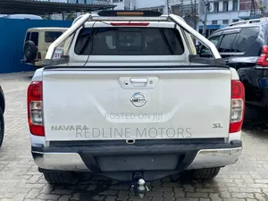 Nissan Navara 2019 White