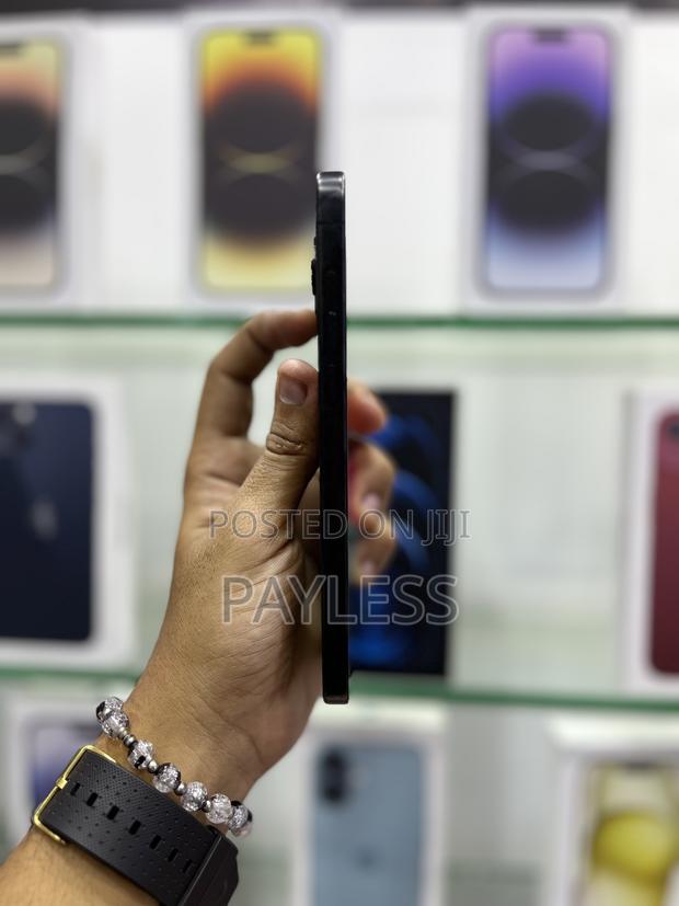 Apple iPhone 15 Pro Max 256 GB Black - thumbnail 3