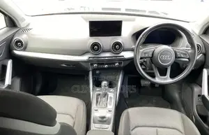 Audi Q2 2018 Gray