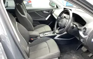 Audi Q2 2018 Gray