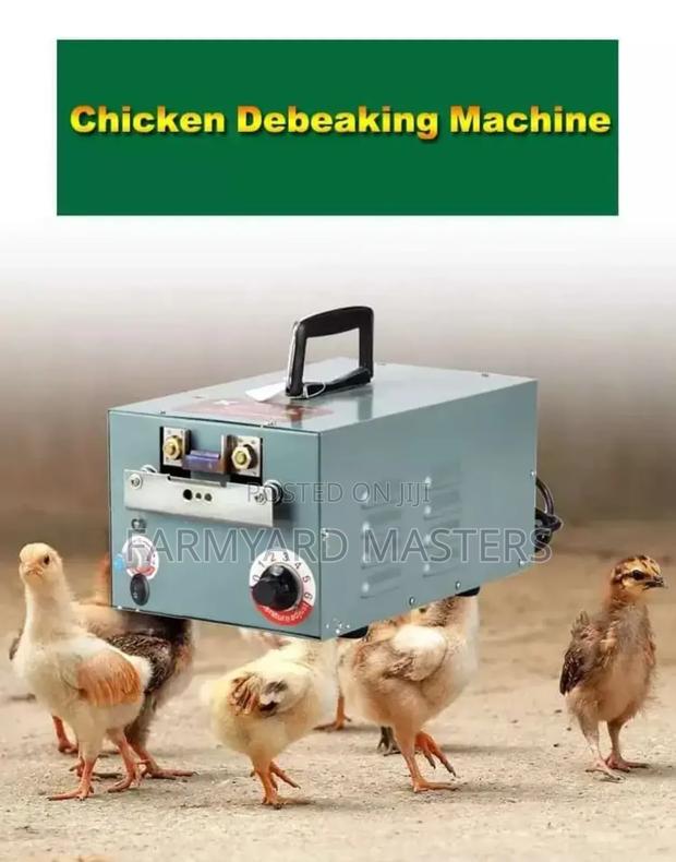 Debeaking Machine - thumbnail 2