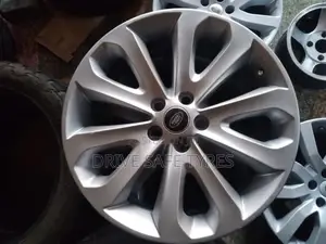19 Inch Brand New Range Rover Rim