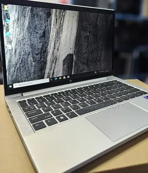 Laptop HP EliteBook 830 G8 16GB Intel Core I7 SSD 512GB