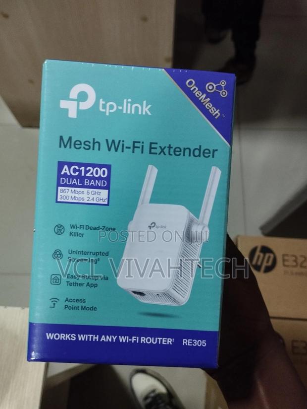 Tp-Link Ac1200 Wireless Wall Plugged Range Extender -Tl-Re30 - main view