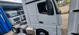 Mercedes Benz Actros 2545 White