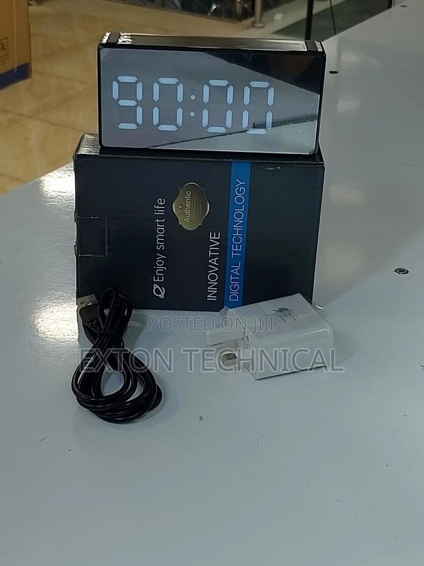Security Spy Clock Motion Detection Camera - main view